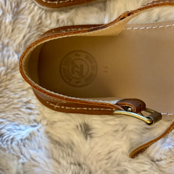 Zeazoo Women’s Brown Leather Sandals - Picture 3 of 6